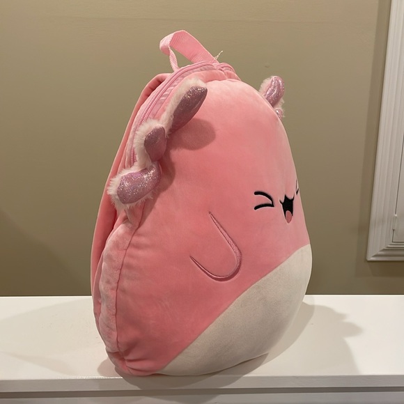 NWT Archie the Winking Pink Axolotl Plush Squishmallow Backpack - Picture 2 of 6